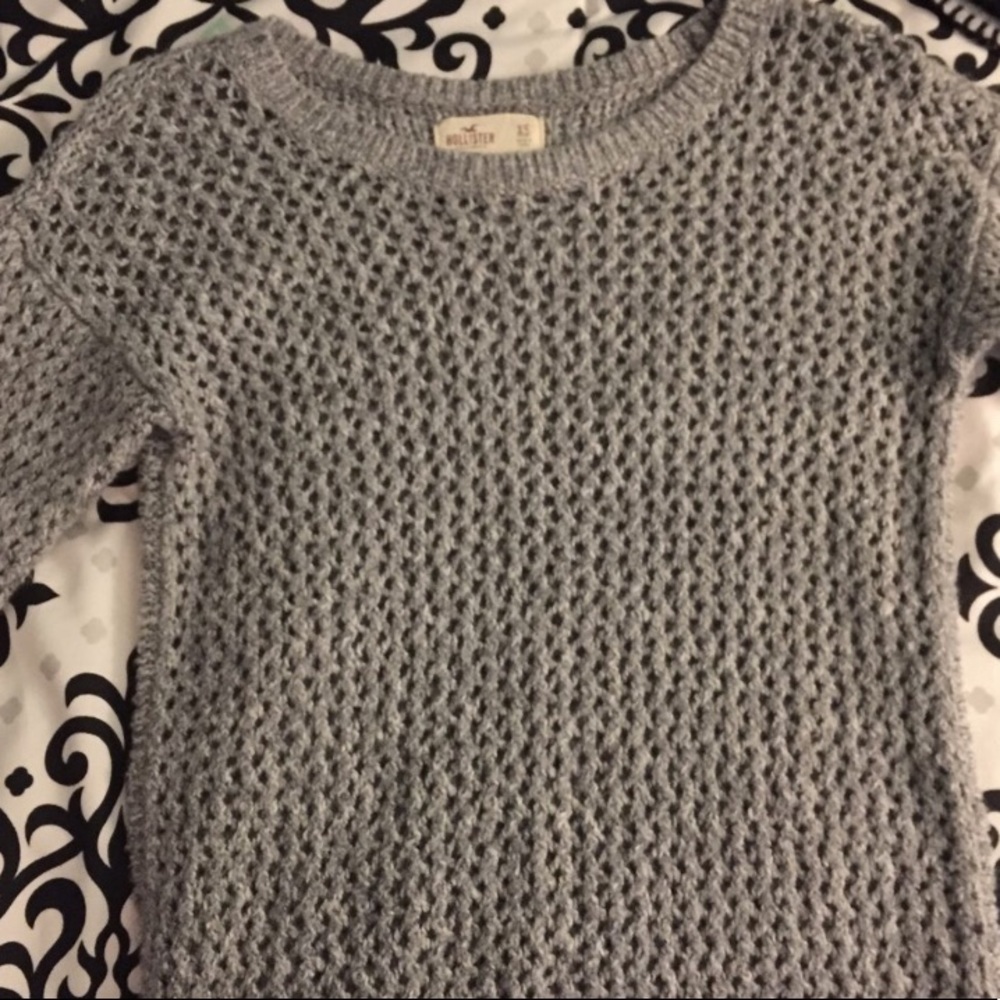 hollister sweater